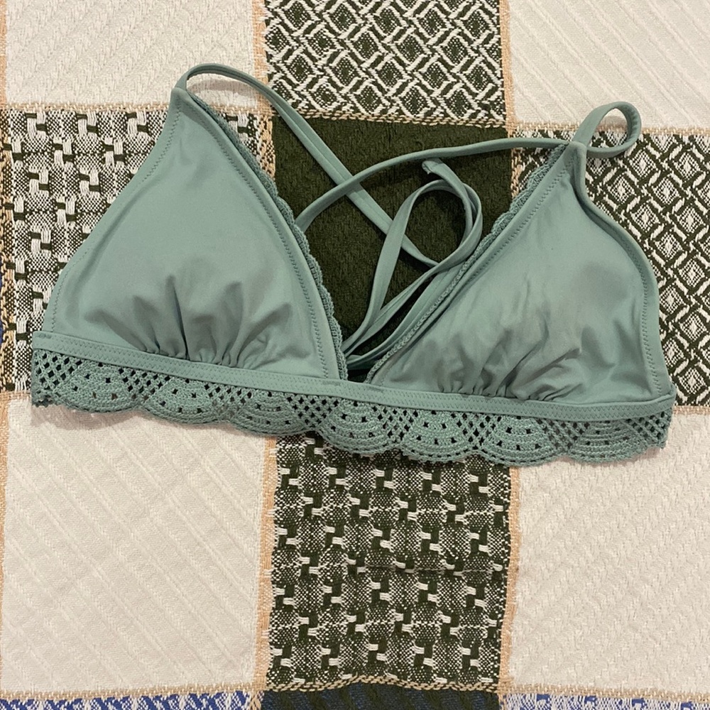 Shade & Shore Swim Suit Top- Knit Detail